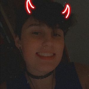 Meet your Posher, Avery